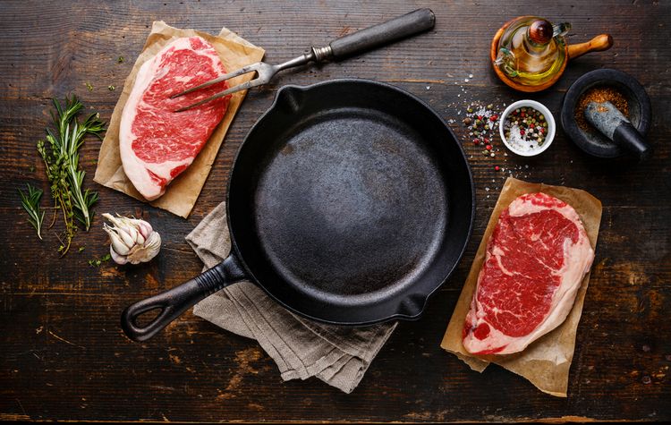 Litinová pánev na steak