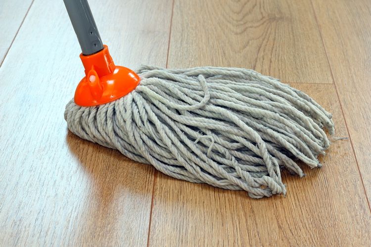 Třásňový mop na mytí podlah