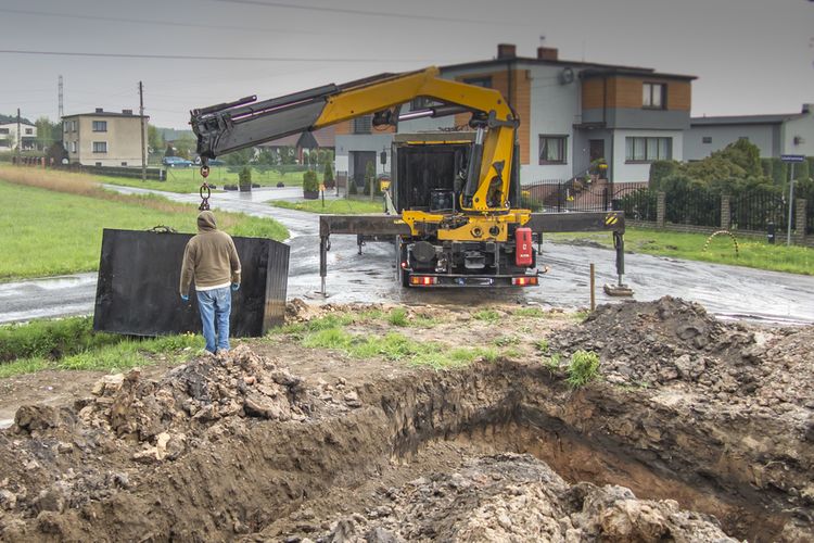 Pokládka betonové žumpy pro rodinný dům