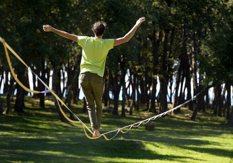 Slackline - chození po popruhu