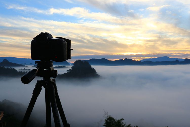 Stativ na fotoaparát na focení snímků s dlouhou expozicí