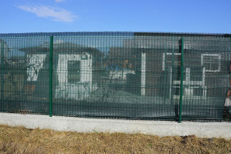 Stínicí síť na plot – montáž