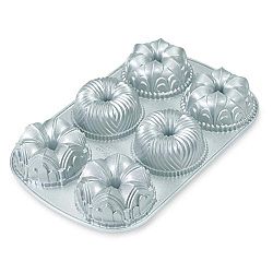 Forma na mini bábovky Nordic Ware Rosto