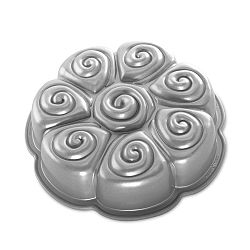Forma na pečení Nordic Ware Závitky