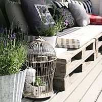 Paletové sezení - hodí se na zahradu i do domácnosti