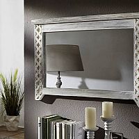 Stylová zrcadla do obýváku opticky zvětší prostor