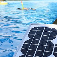 Jaký ohřev bazénu? Solární, nebo elektrický svépomocí