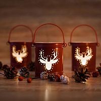 Vánoční svícny na stůl nebo do okna. Dekorace, kterou si vyrobíte i doma