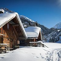 Jak správně zazimovat chatu či chalupu?