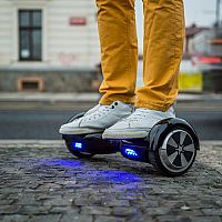 Hoverboard pro děti i dospělé. Poradíme, jak vybrat kolonožku