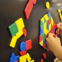 Magnetická barva na stěnu? Černá i bílá jsou hitem