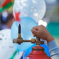 Helium na párty ve spreji? Super do balonů i na vdechování a změnu hlasu