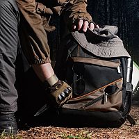 Taktické brýle, hodinky i rukavice – profi výbava nejen na airsoft