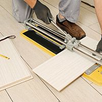 Nejlepší kvalitní řezačky na dlažbu a obklad jsou elektrické i ruční. Jaká je cena?