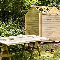 Rozvrhněte si zahradní stavby správně. Poradíme, kam s krbem, altánkem, bazénem i skleníkem