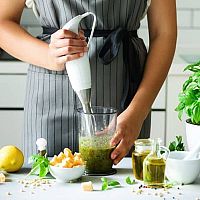 Jak vybrat nejlepší ponorný tyčový mixér – test. Eta, Braun, Bosch, Tefal nebo Philips?