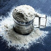 Vážení bez váhy: kolik gramů je 1 PL, jak odvážit 1 gram, kolik je hrnek při pečení