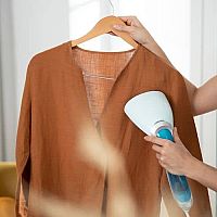 Ruční napařovač oděvů Philips, Tefal, ETA nebo Orava – recenze, test, zkušenosti, cena