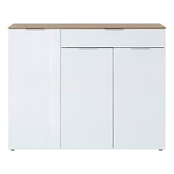 Bílá třídveřová komoda s detaily v dekoru dubového dřeva Germania Cetano