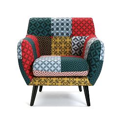 Čalouněné křeslo s černými nohami Versa Patchwork Karlsen