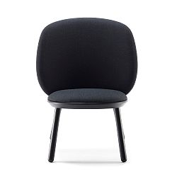 Černé křeslo s konstrukcí z jasanového dřeva a koženými detaily EMKO Naïve