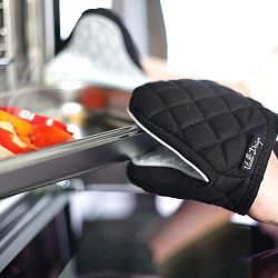 Černobílá bavlněná chňapka se silikonem Vialli Design