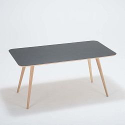 Jídelní stůl z dubového dřeva Gazzda Linn, 140 x 90 cm