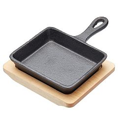 Litinová pánvička s dřevěným podnosem Master Class, 12,5x18x2,5 cm