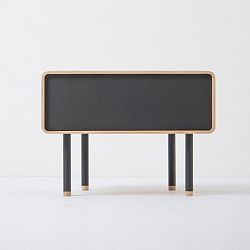 Noční stolek z dubového dřeva s černou zásuvkou Gazzda Fina