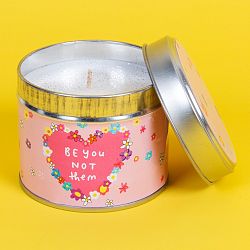 Svíčka s vůní melounu Happy News Be You Not Them, 35 hodin hoření