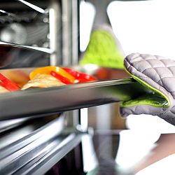 Zeleno-šedá bavlněná chňapka se silikonem Vialli Design